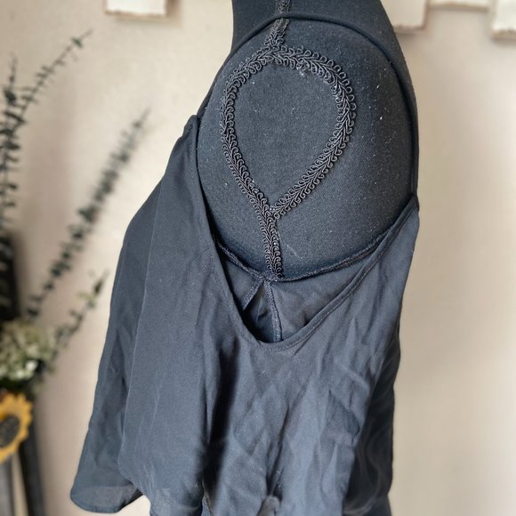 4/$20 ASOS Cold Shoulder Lightweight Black Crop Top Size 4 - Picture 4 of 8